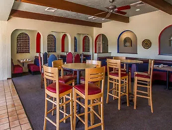 Hotel Lux Cottonwood