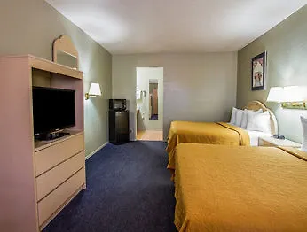 Lux Hotel 2*