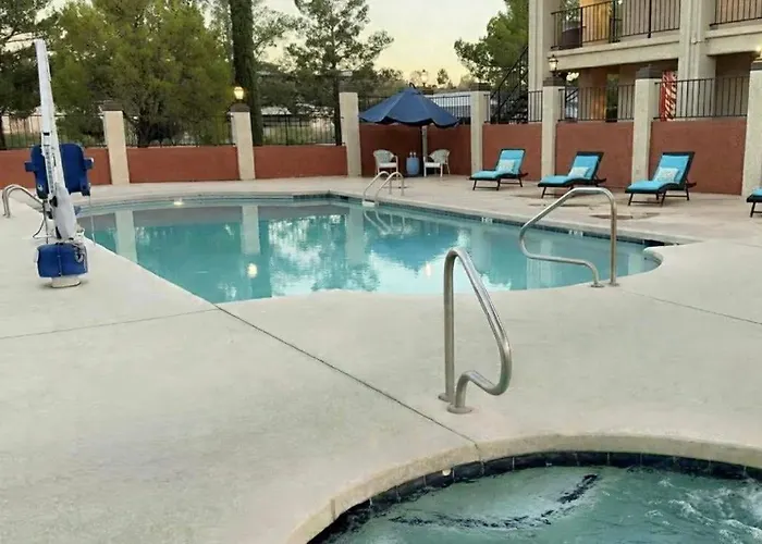 Lux Hotel