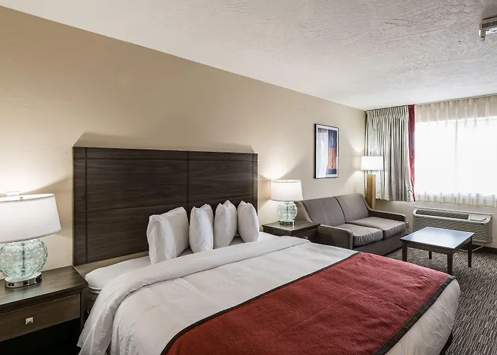 Lux Hotel 2*