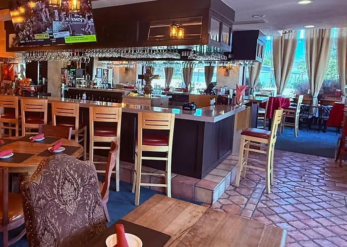 Hotel Lux 2*
