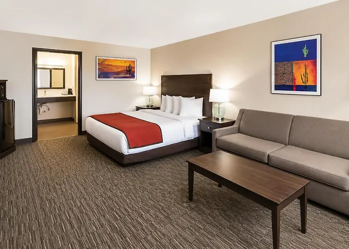 Hotel Lux 2*