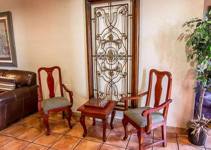 Lux Hotel Cottonwood